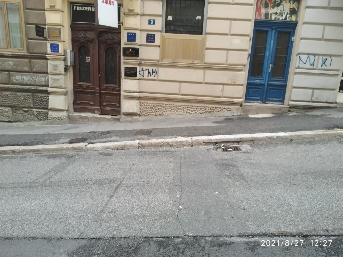 Studio D&D Spot Rijeka Bagian luar foto