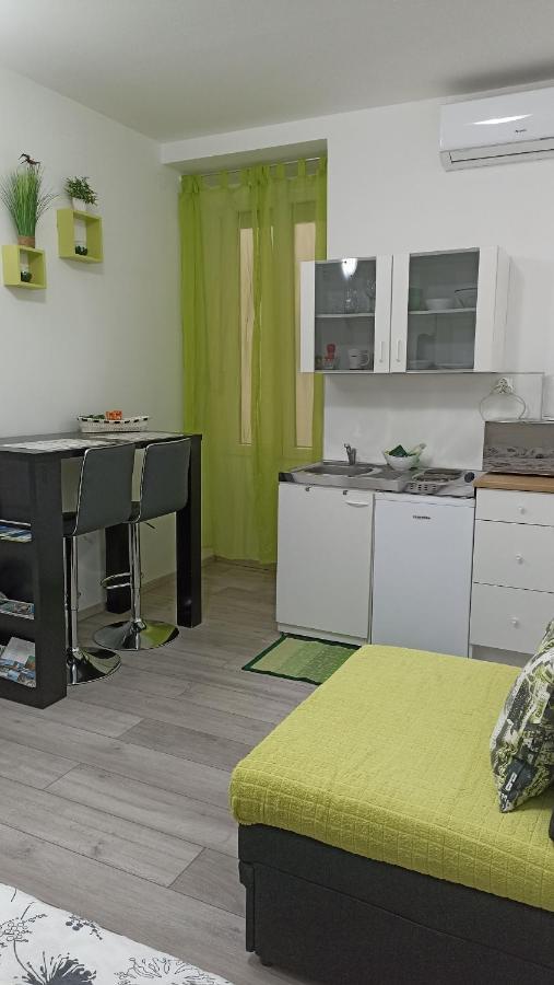 Studio D&D Spot Rijeka Bagian luar foto
