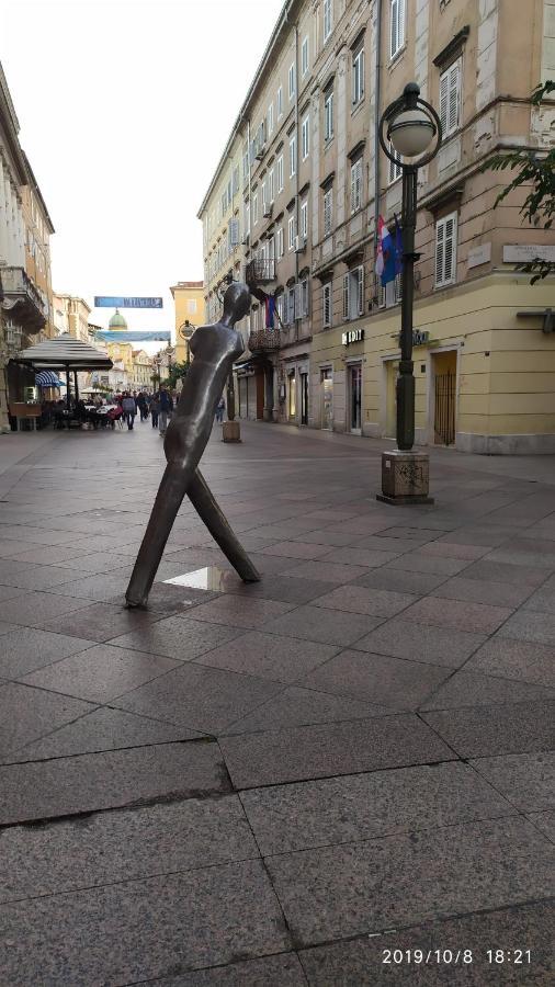 Studio D&D Spot Rijeka Bagian luar foto